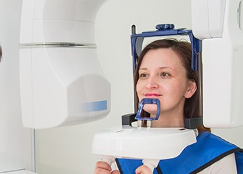 Woman receiving 3D CT scan